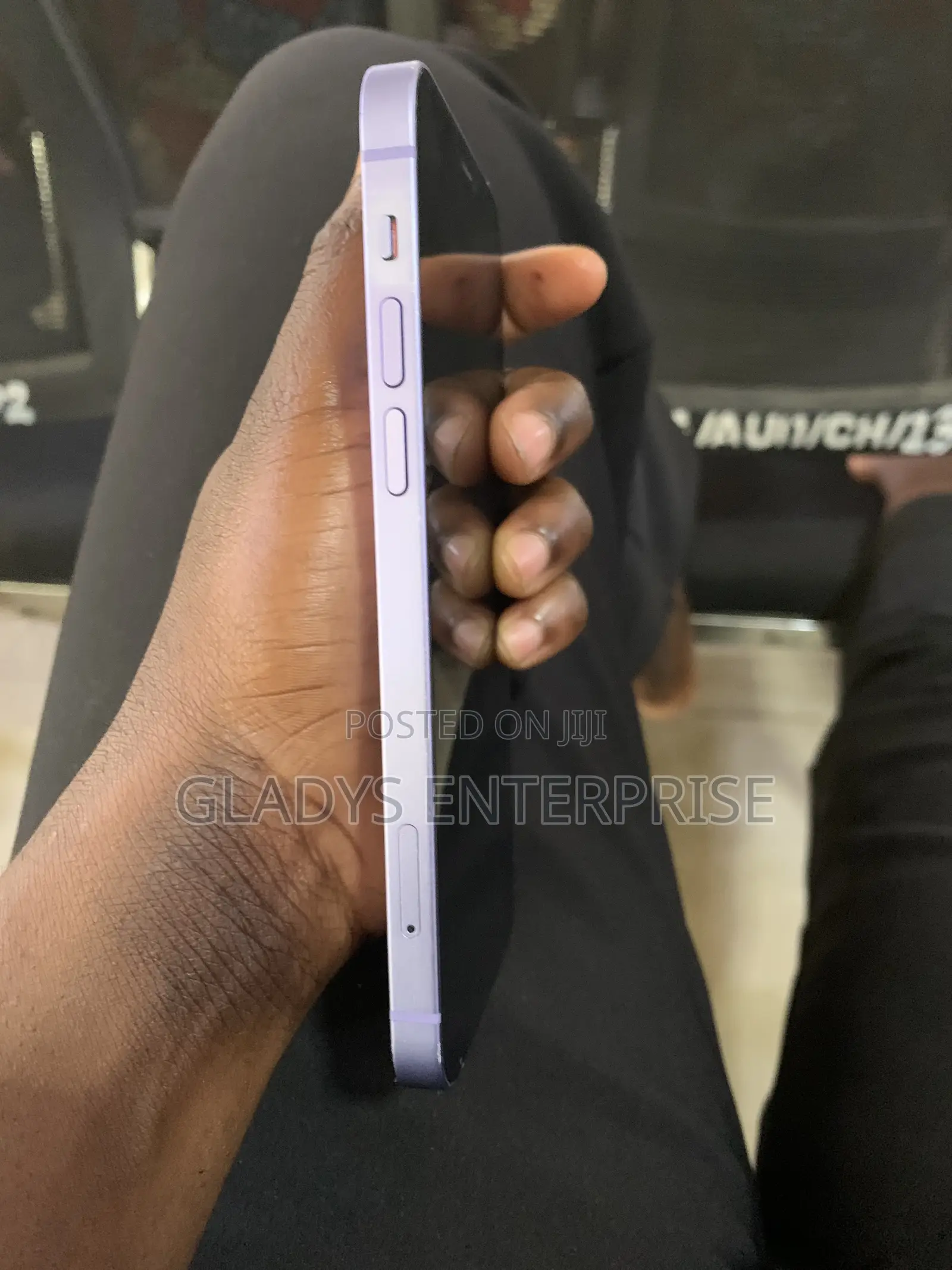 Apple iPhone 12 64 GB Purple