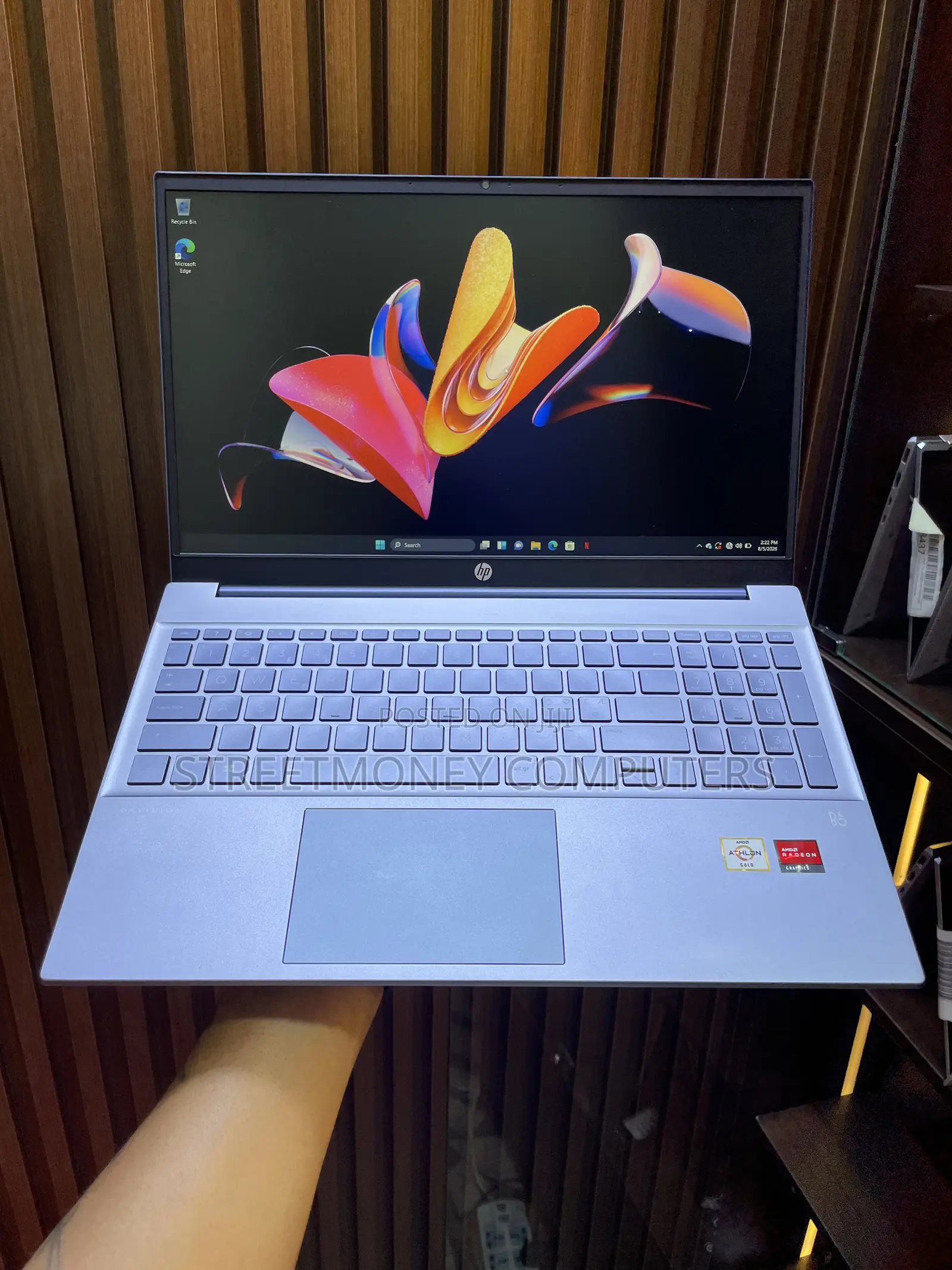 Laptop HP Pavilion 15-eh0050wm 8GB AMD SSD 256GB