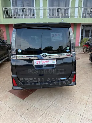 Toyota Voxy 2015 Black