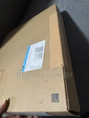 New Laptop Dell Inspiron 14 7440 2-in-1 8GB AMD Ryzen 5 SSD 512GB