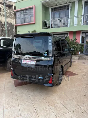 Toyota Voxy 2015 Black