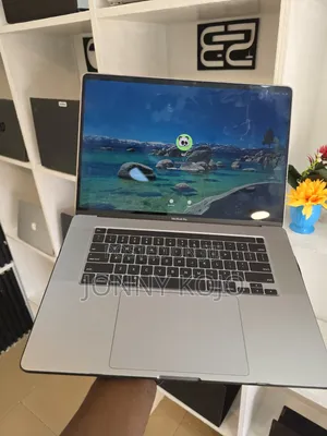 Laptop Apple MacBook 2019 16GB Intel Core i9 SSD 1T