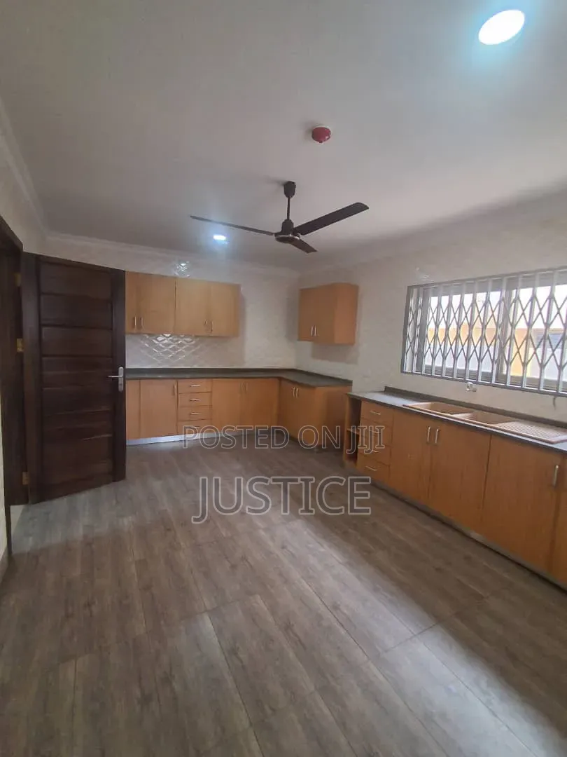 3bdrm House in West Legon, Police Station for rent