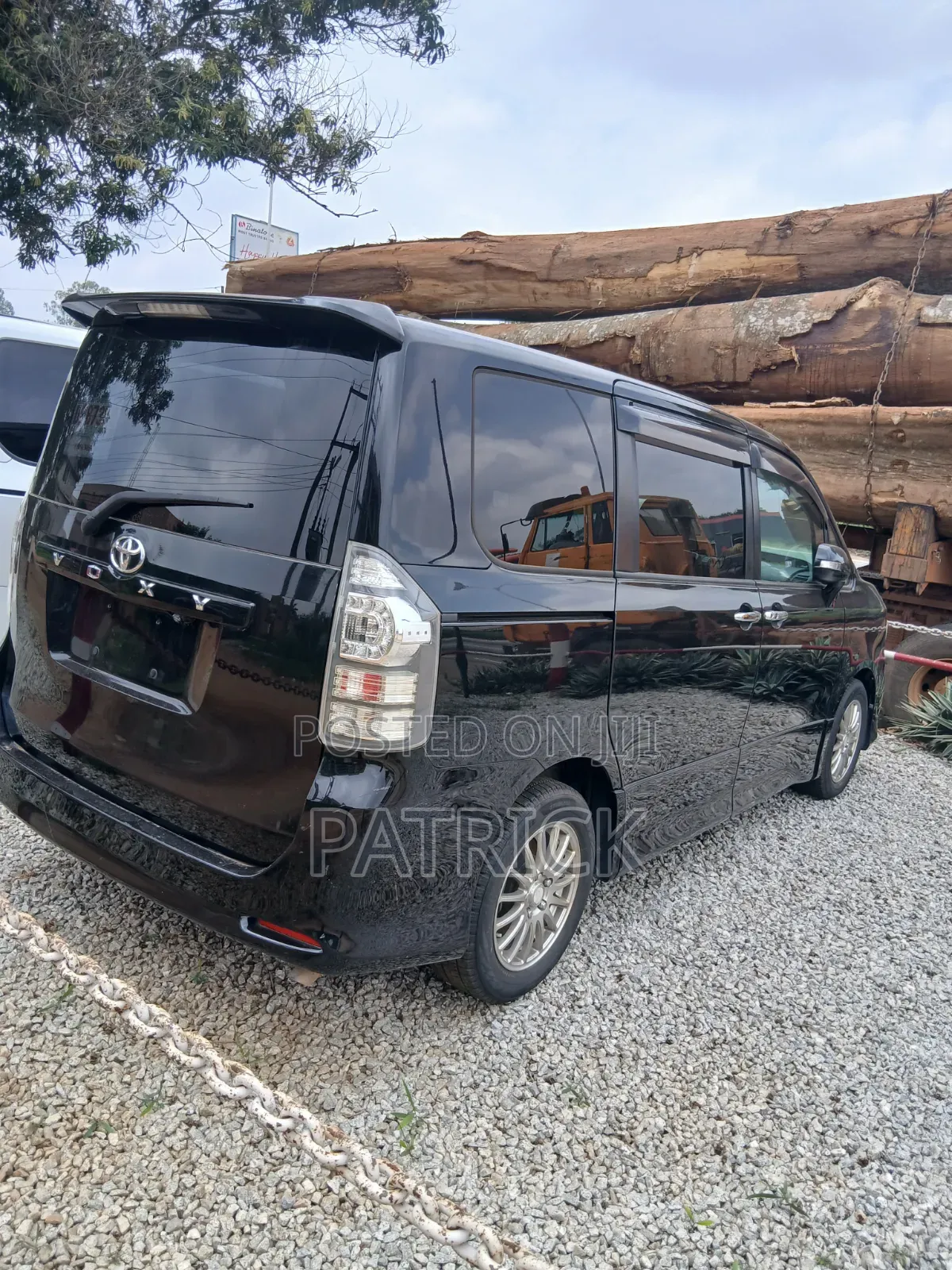 Toyota Voxy 2013 Black