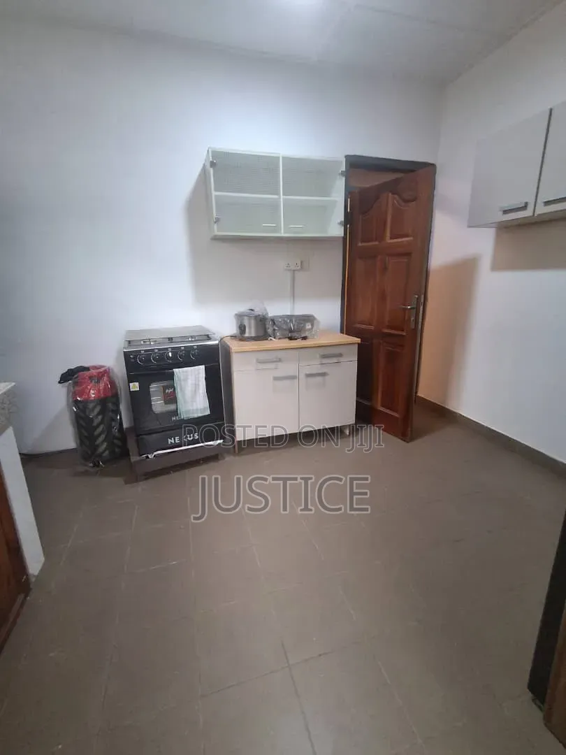 Furnished 3bdrm Apartment in Taifa, Station Area for rent