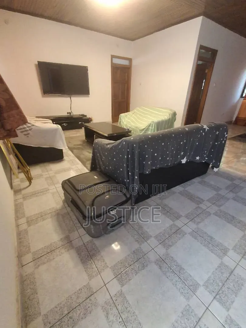 Furnished 3bdrm Apartment in Taifa, Station Area for rent