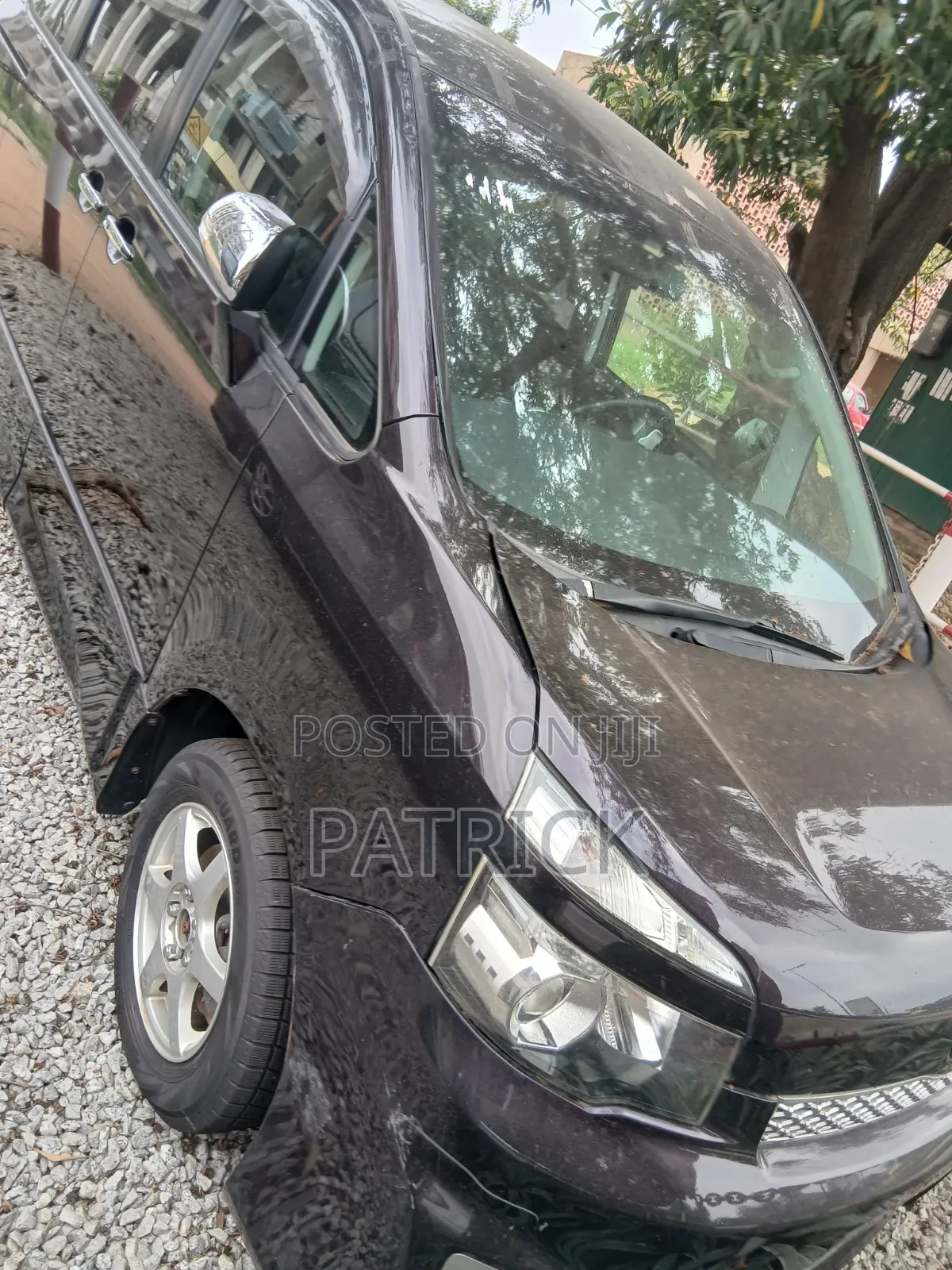 Toyota Voxy 2011 Matt Black