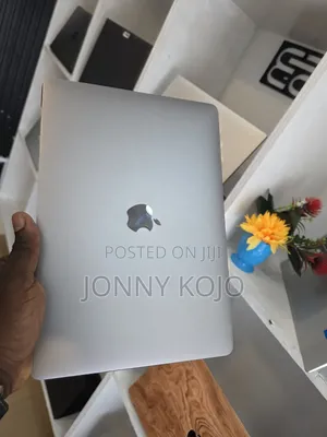 Laptop Apple MacBook Pro 2016 8GB Intel Core i5 SSD 512GB