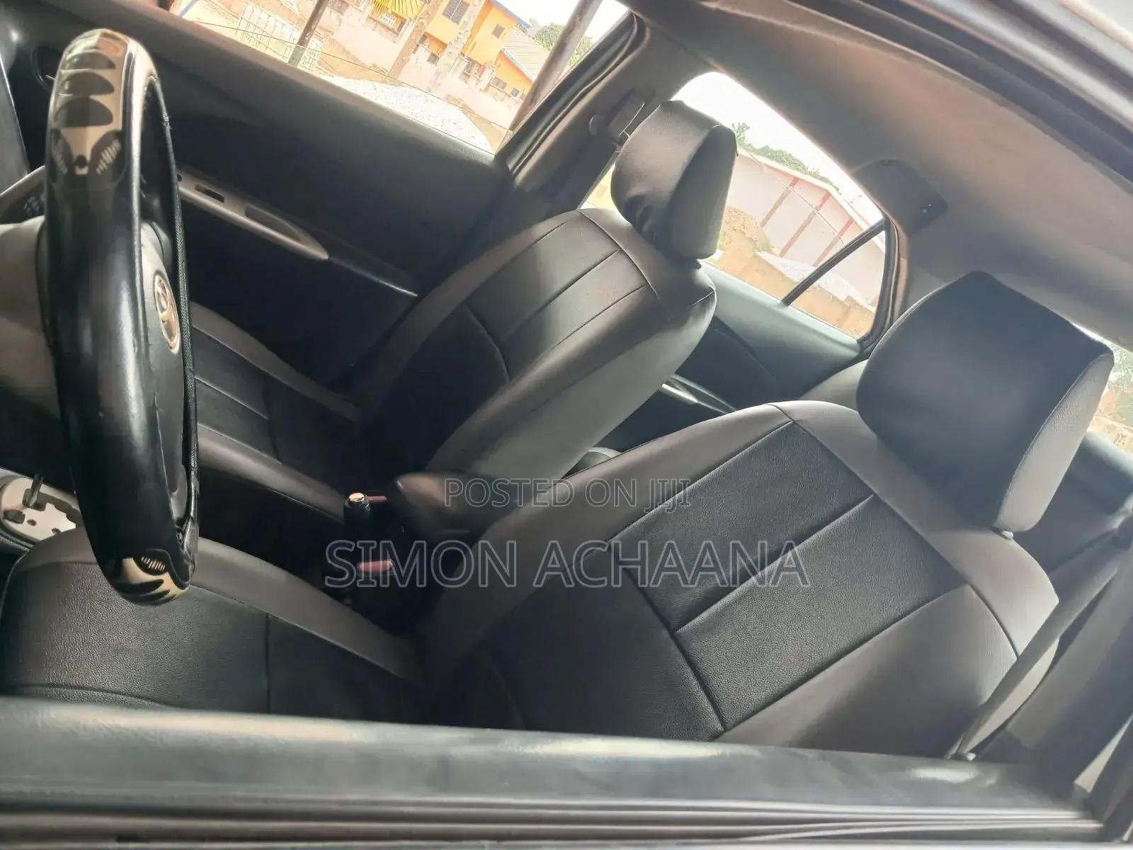 Toyota Yaris 2012 Silver