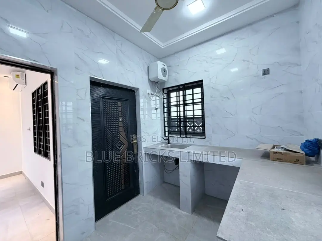 2bdrm Apartment in Ashaley Botwe, Nmai-Dzorn for rent