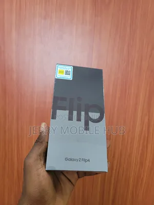 New Samsung Galaxy Z Flip4 256 GB Black