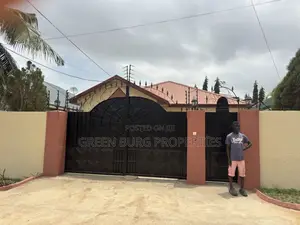 3bdrm House in Green, East Legon for rent