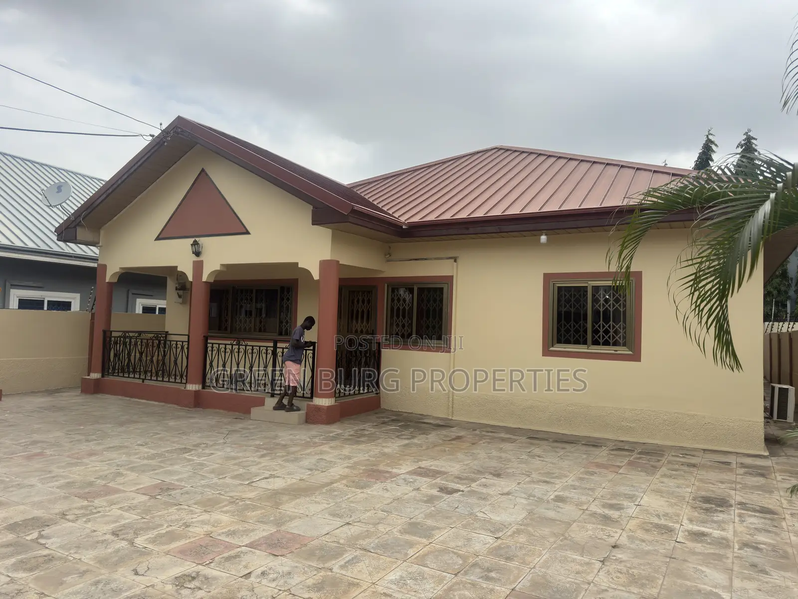 3bdrm House in Green, East Legon for rent