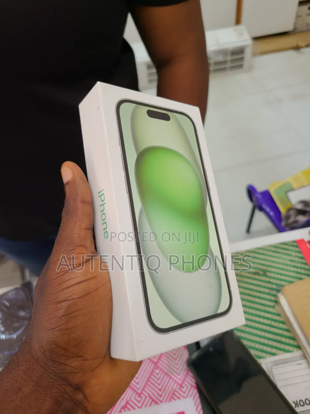 New Apple iPhone 15 128 GB Green