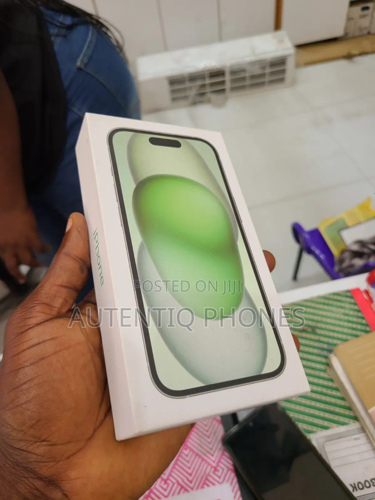 New Apple iPhone 15 128 GB Green