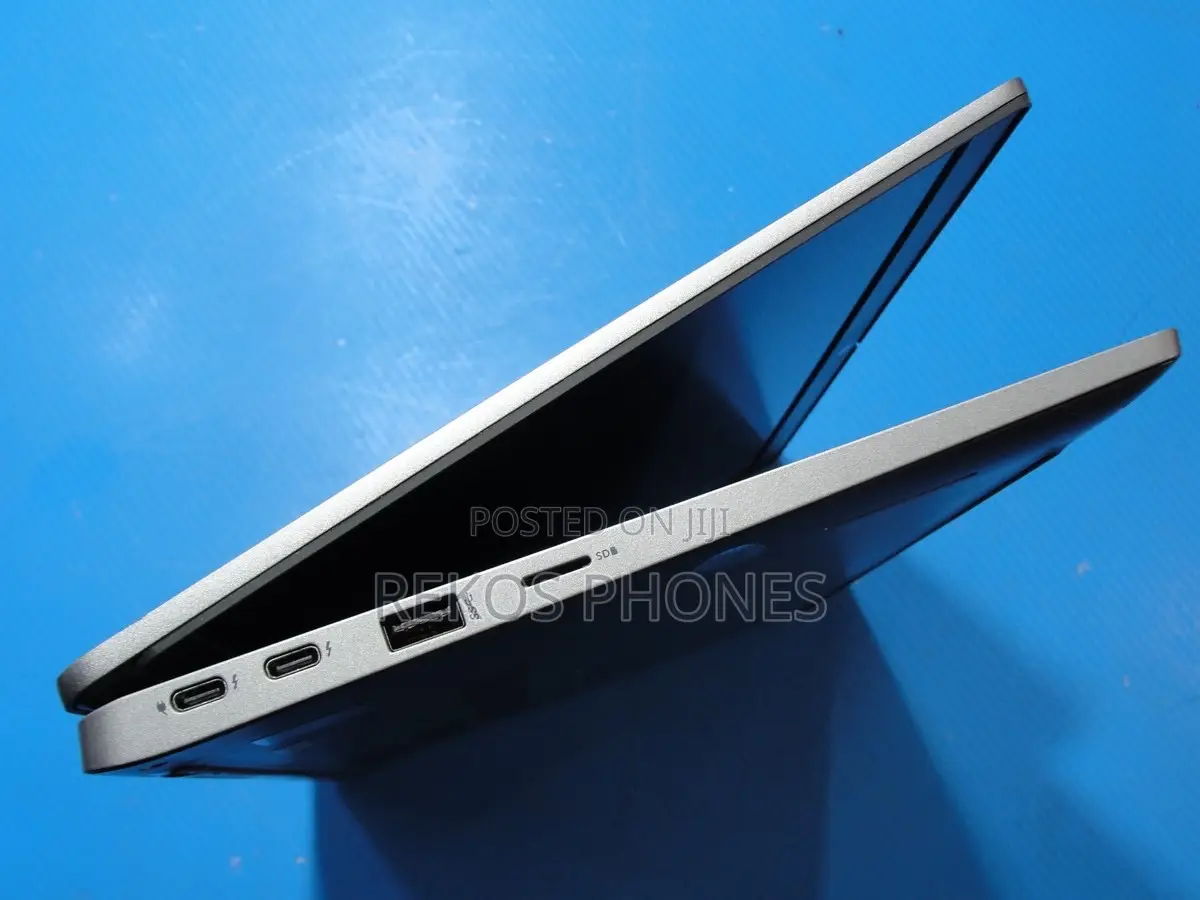 New Laptop Dell Latitude 5320 16GB Intel Core i5 SSD 256GB