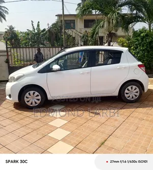 Toyota Vitz 2013 White