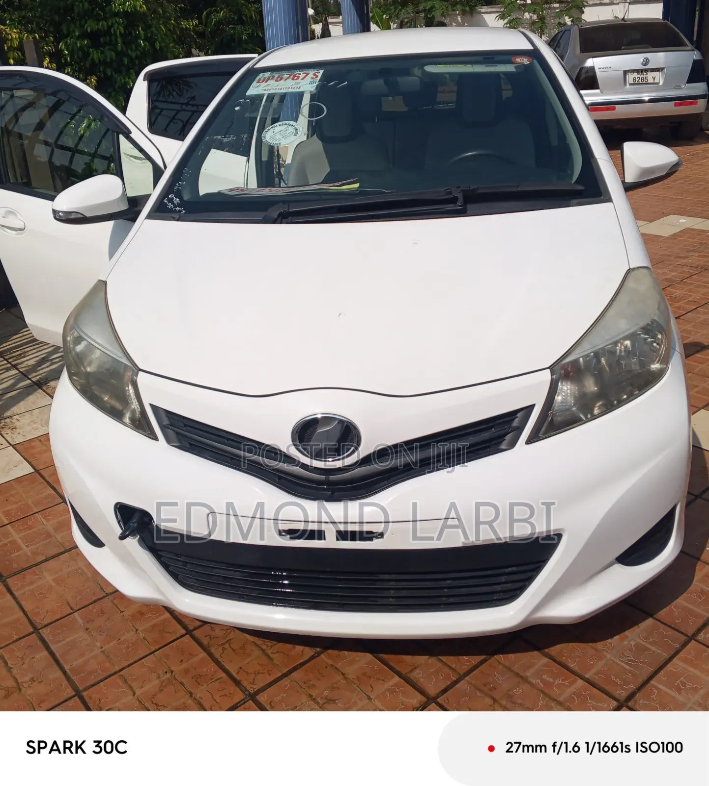 Toyota Vitz 2013 White