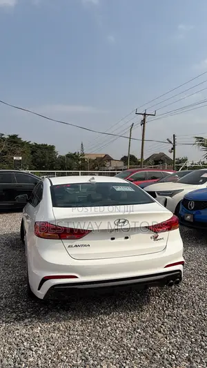 Hyundai Elantra Sport 2018 White