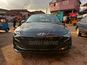 Hyundai Elantra 2022 Black