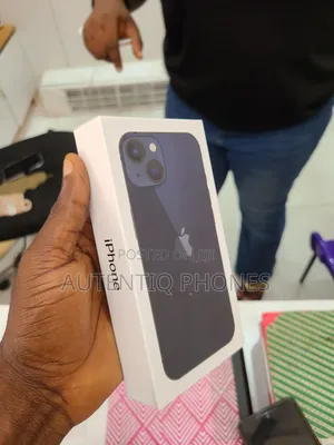 New Apple iPhone 13 256 GB Blue