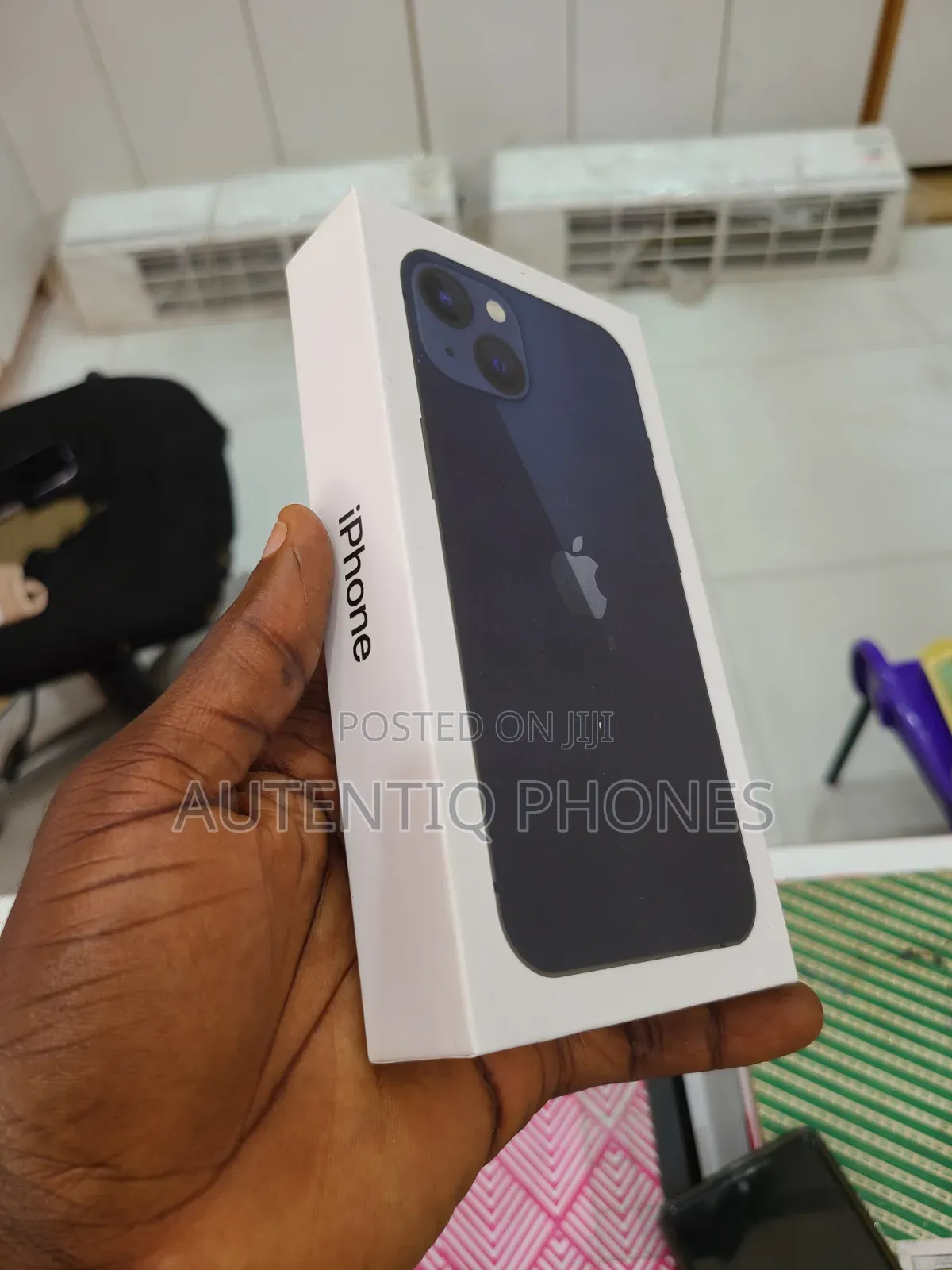 New Apple iPhone 13 256 GB Blue