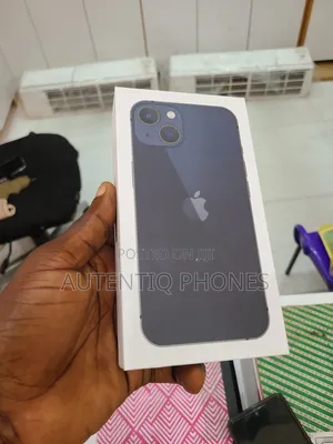 New Apple iPhone 13 256 GB Blue
