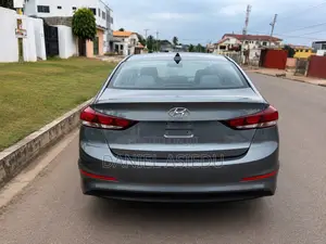 Hyundai Elantra ECO Sedan FWD (1.4L 4cyl 7A) 2017 Gray