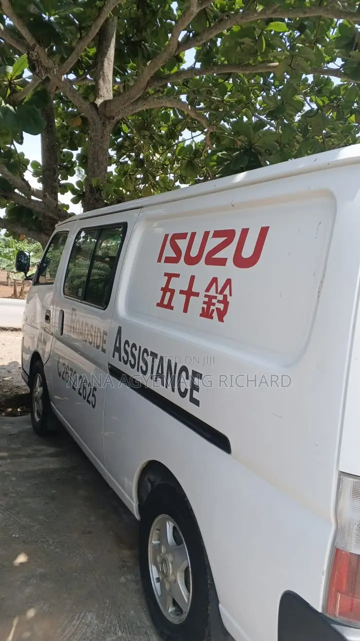 Nissan Caravan (Urvan) 2010 White