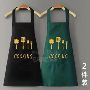Kitchen Apron With Built-in Hand-Wiping Towels