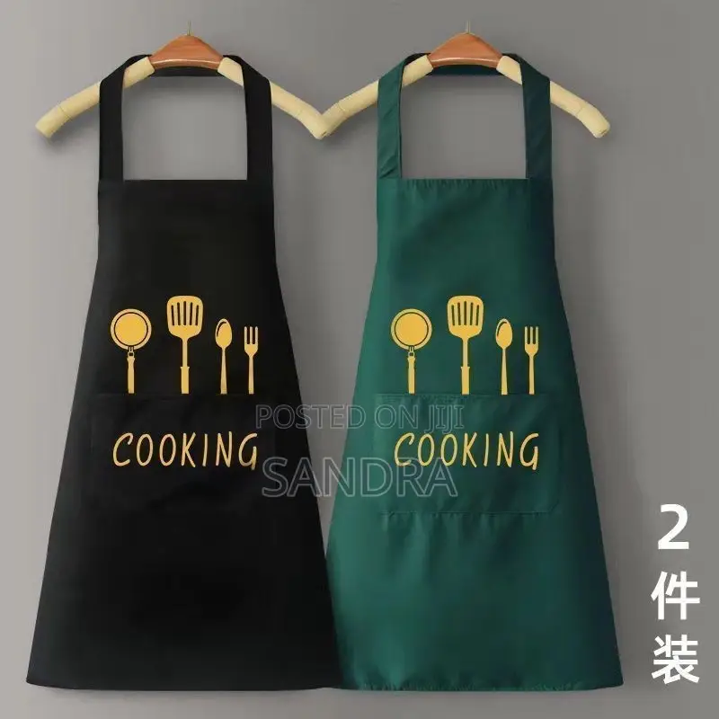 Kitchen Apron With Built-in Hand-Wiping Towels