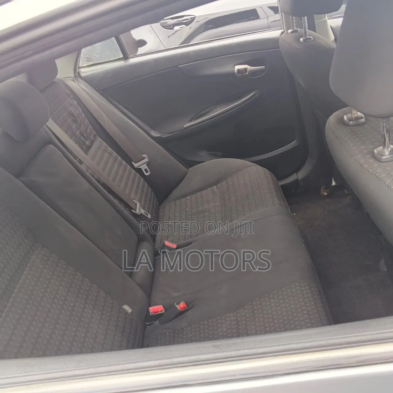 Toyota Corolla 2012 Silver
