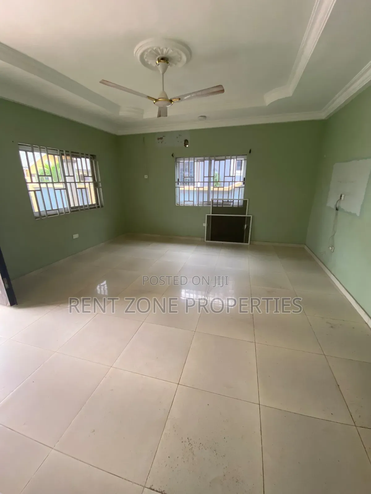 Mini Flat in Community 25 for rent