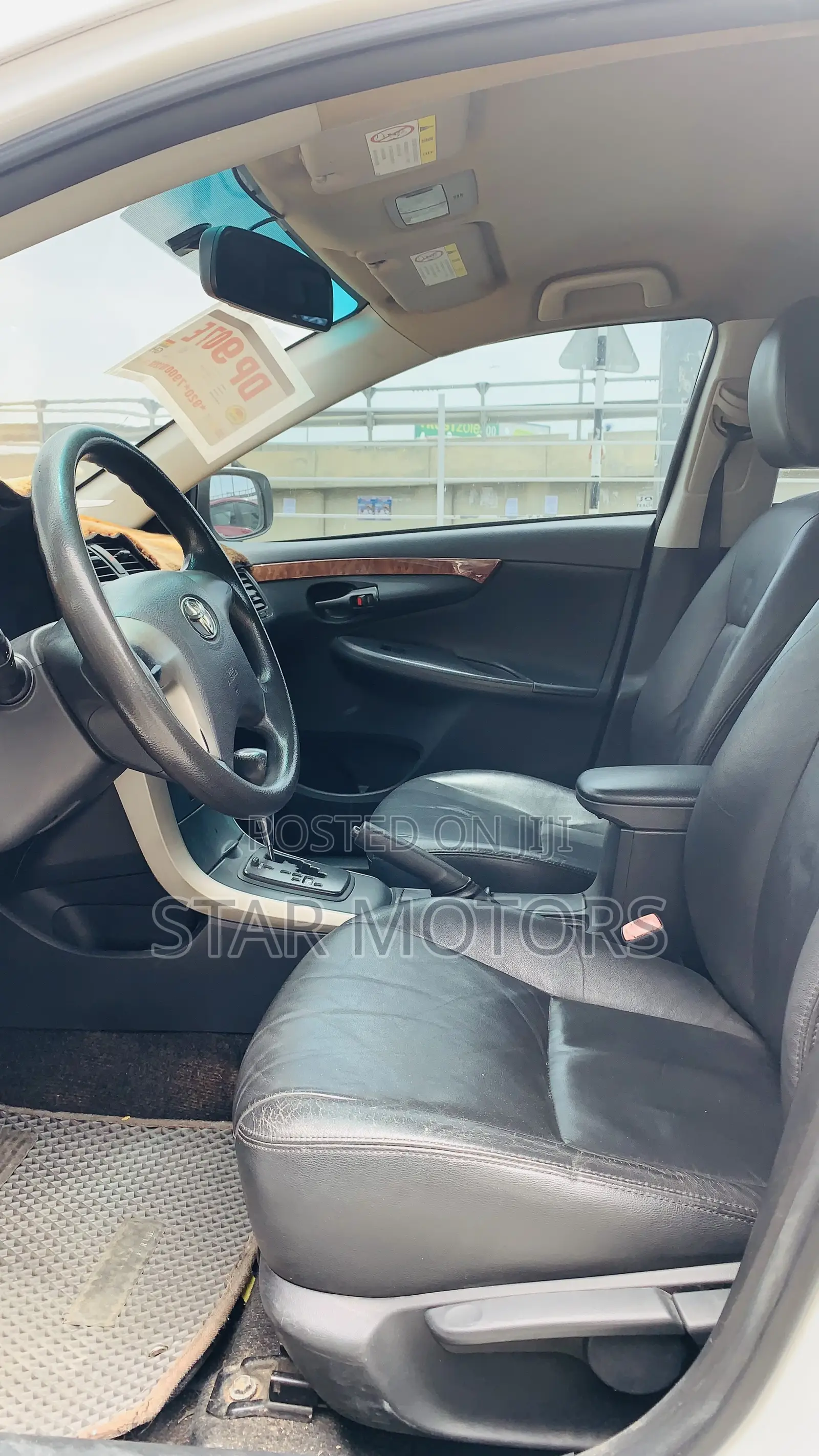 Toyota Corolla Altis 2010 White