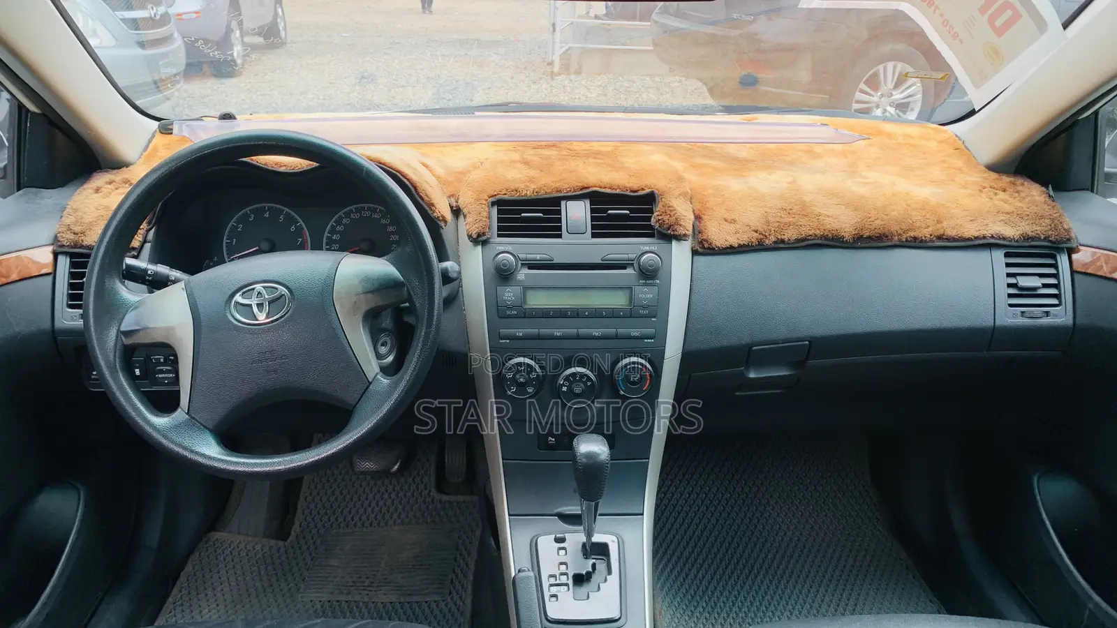 Toyota Corolla Altis 2010 White