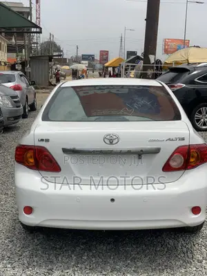 Toyota Corolla Altis 2010 White