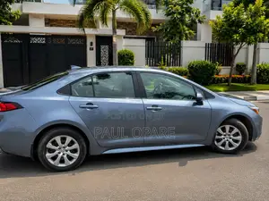 Toyota Corolla LE 2022 Blue