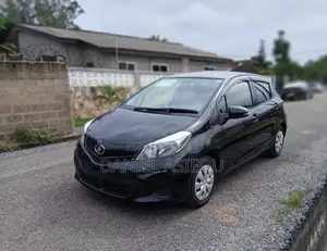 Toyota Vitz 1.3 AWD 3dr 2014 Black