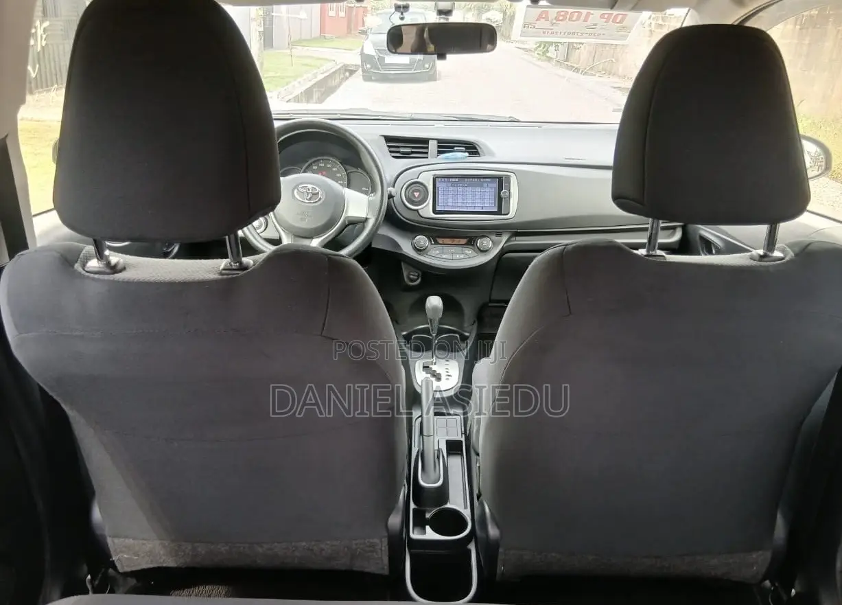 Toyota Vitz 1.3 AWD 3dr 2014 Black