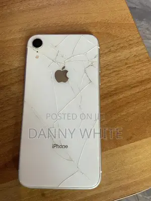 Apple iPhone XR 64 GB White