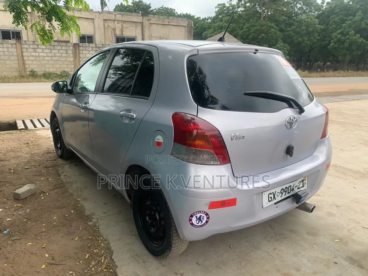 Toyota Vitz 1.3 AWD 5dr 2010 Silver
