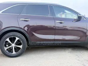Kia Sorento 2018 Pink