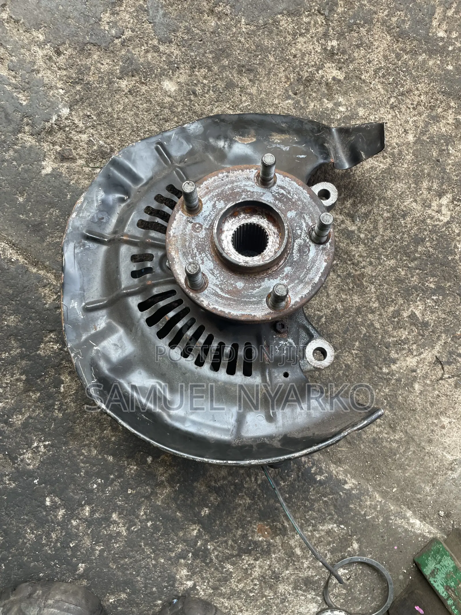 Toyota Highlander Front Hub 2016/18