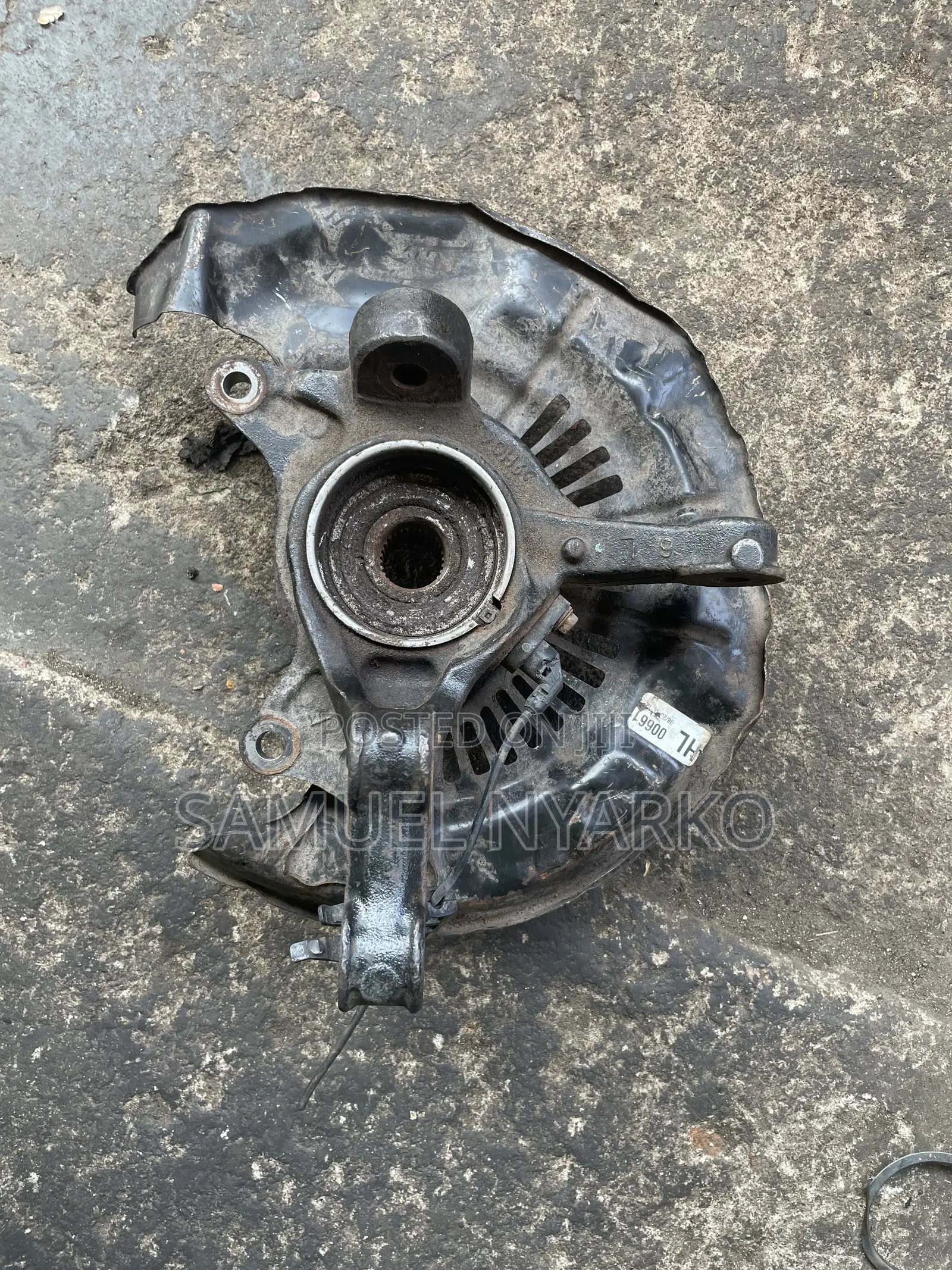 Toyota Highlander Front Hub 2016/18