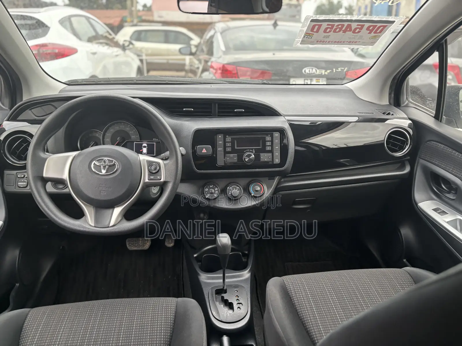 Toyota Vitz 1.3 AWD 3dr 2015 White
