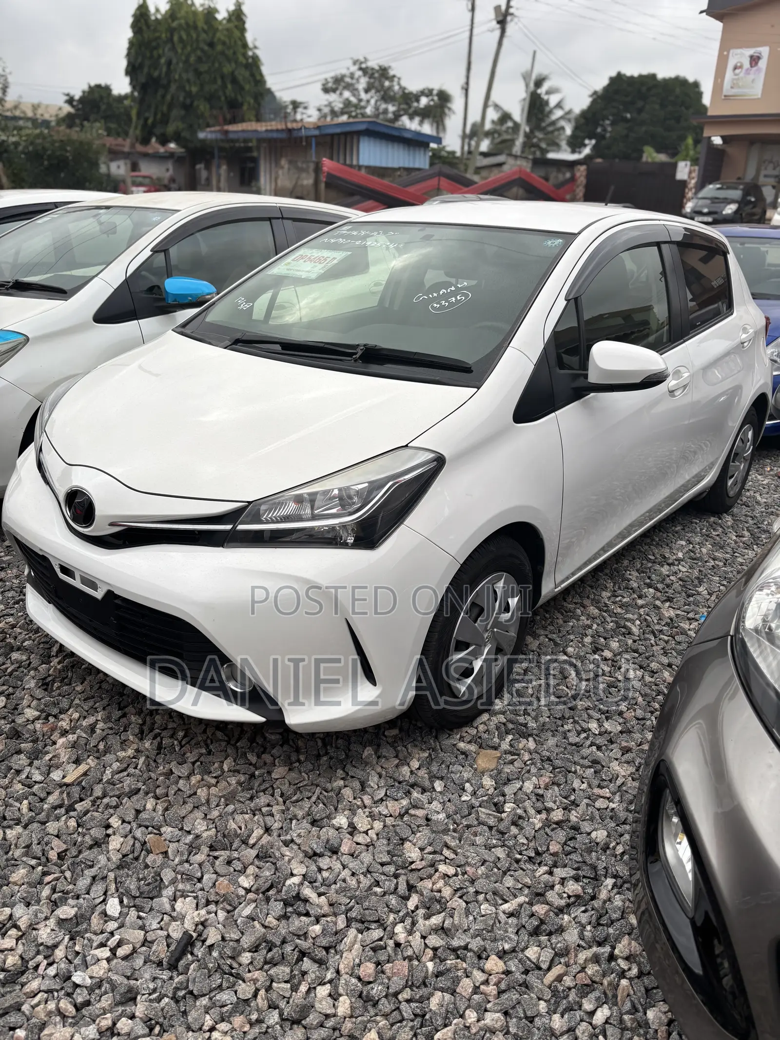 Toyota Vitz 1.3 AWD 3dr 2015 White