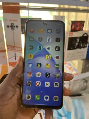 Infinix Smart 10 64 GB White