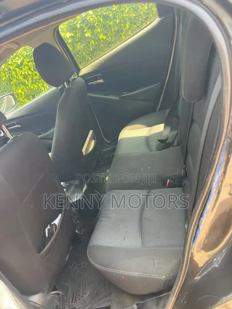 Toyota Yaris iA 1.5 FWD 2017 Black