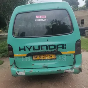 Hyundai H-100 1995 Green