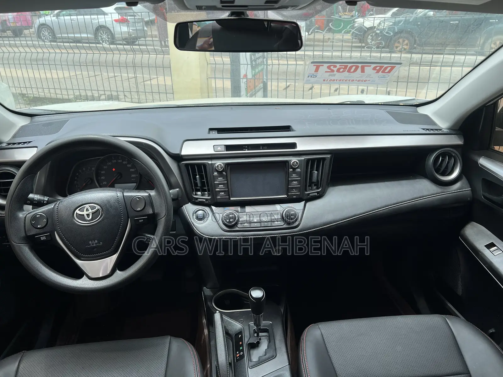 Toyota RAV4 2019 White